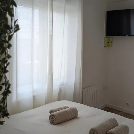 Cosy - Terrasse Privative - Lit Queen Size شقة *
